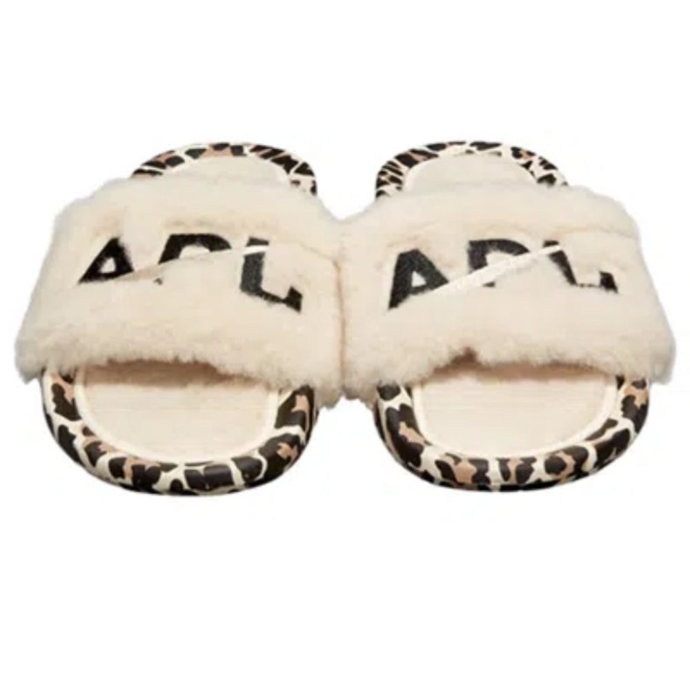 NIB APL ATHLETIC PROPULSION LABS Shearling Slide
Lowest price no offers